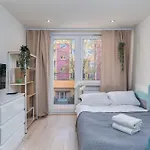 Nad Sudolem Stylish Apartment